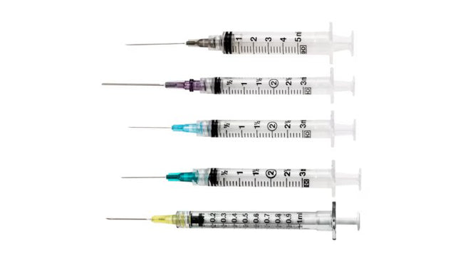 BD Syringe with Attached Needle 5cc 21 G x 1" Luer-Lock